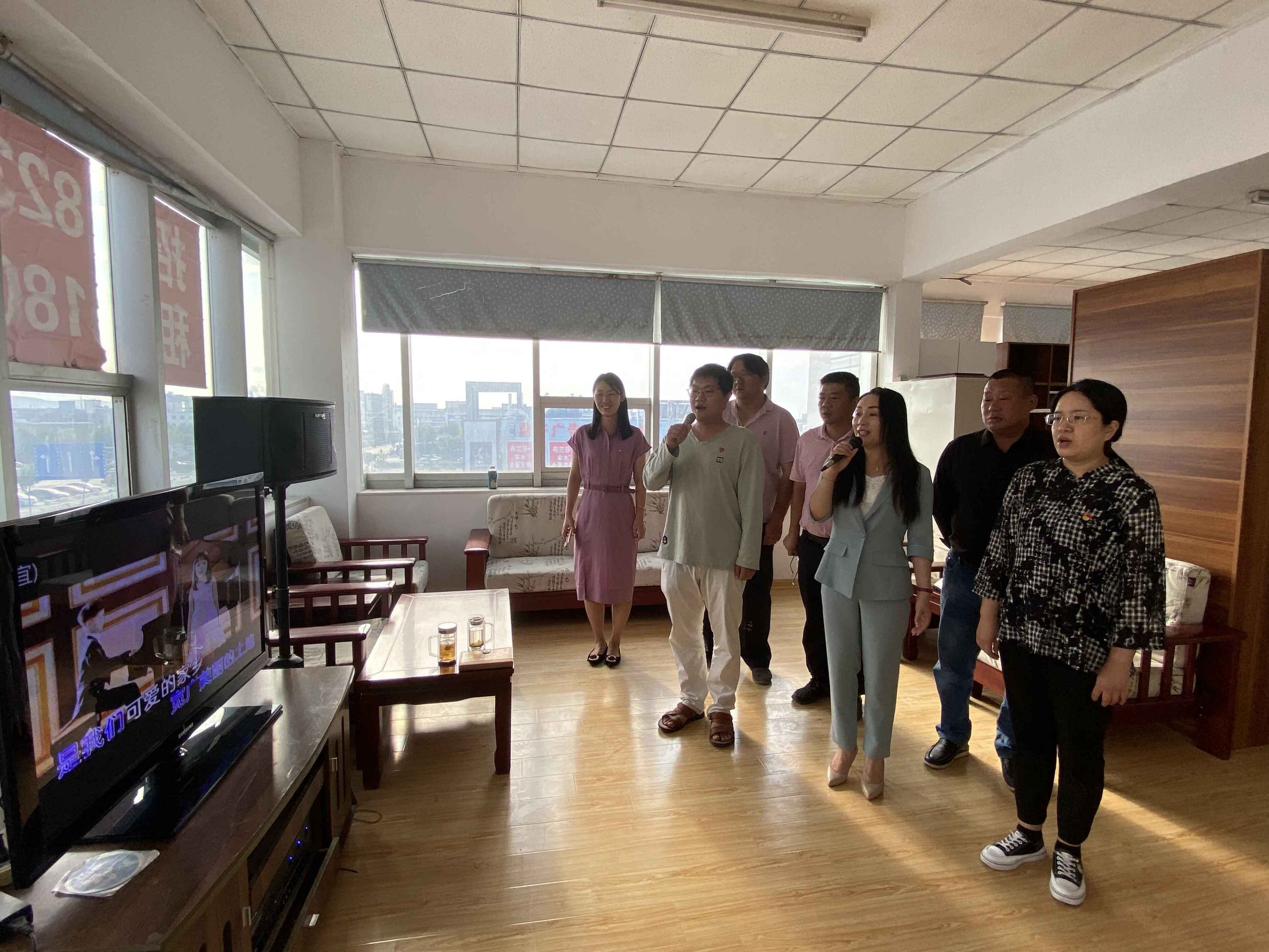 開(kāi)展紅歌、司歌傳唱